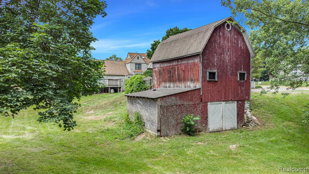 310 MILL Street, Ortonville, MI 48462 — Photo 46