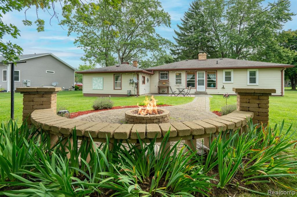 5548 BARMILVIAN Parkway, Lexington, MI 48450 — front exterior