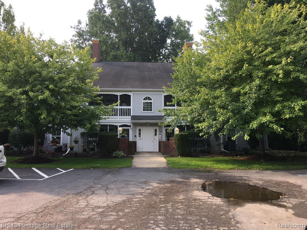 613 CURZON Court, 103, Howell, MI 48843 — front exterior