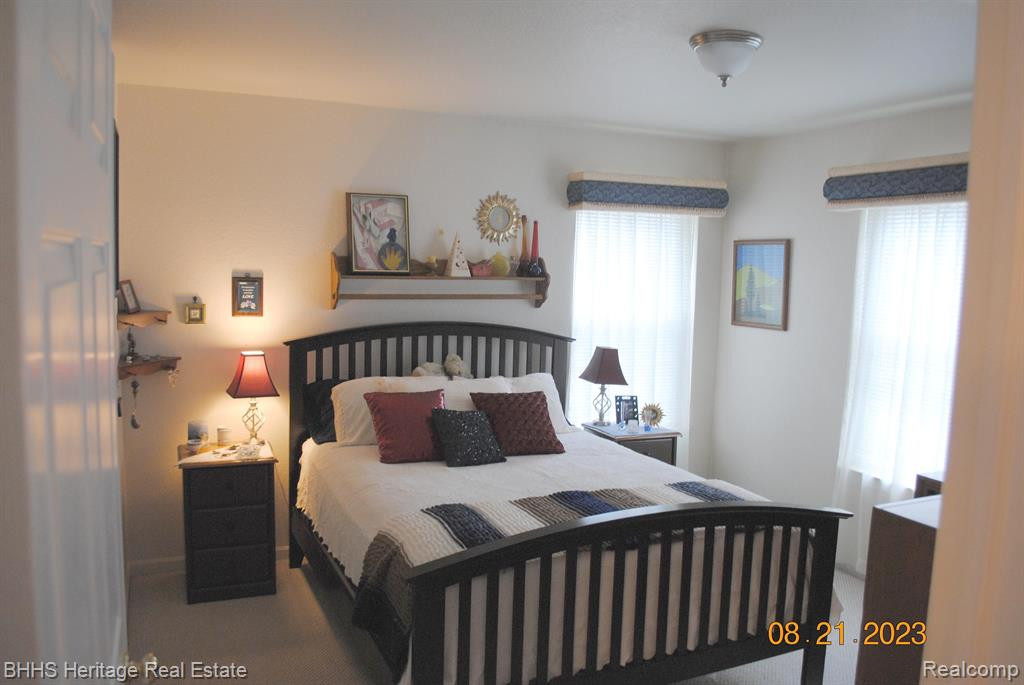 613 CURZON Court, 103, Howell, MI 48843 — Photo 11