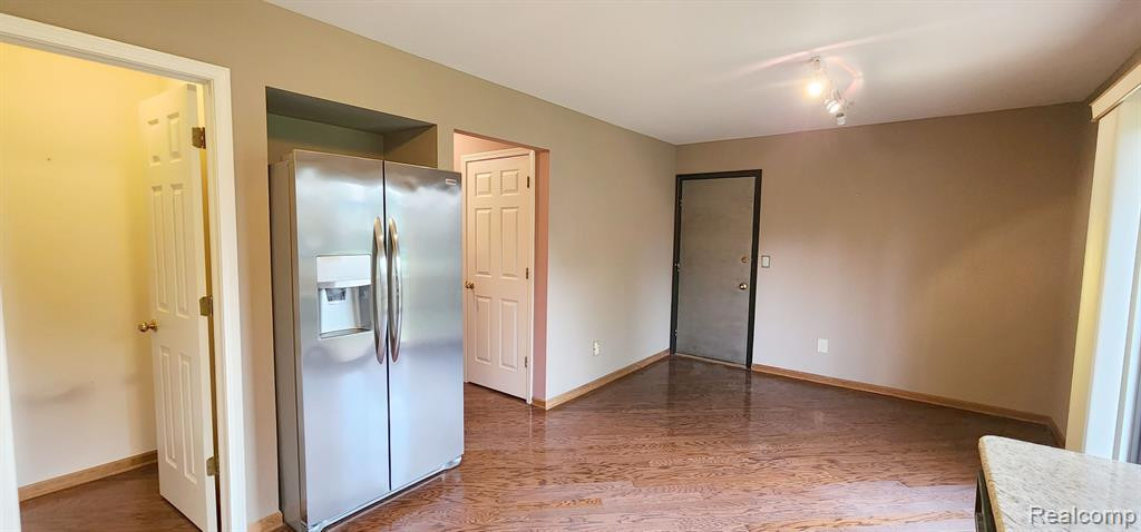 260 WIND WAY Drive, Walled Lake, MI 48390 — Photo 10