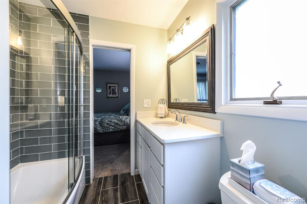 1032 Canterbury Street, Northville, MI 48167 — Photo 16