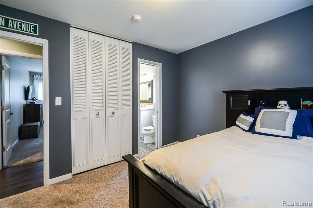 1032 Canterbury Street, Northville, MI 48167 — Photo 20