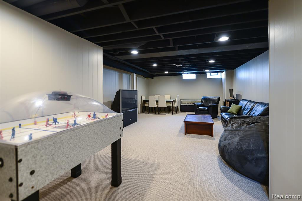 1032 Canterbury Street, Northville, MI 48167 — Photo 26