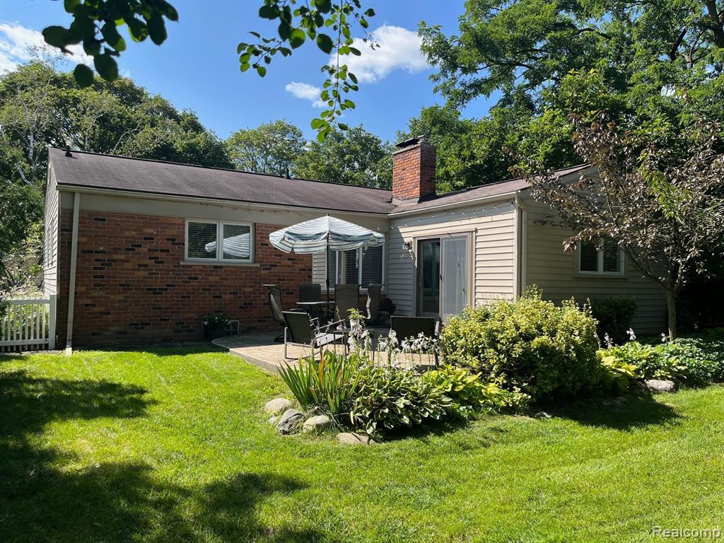 1032 Canterbury Street, Northville, MI 48167 — Photo 27