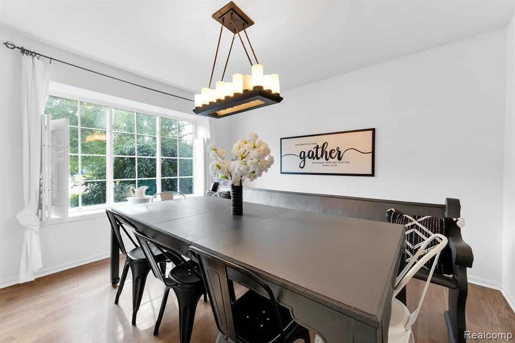 21015 GREENBRIAR Lane, South Lyon, MI 48178 — Photo 11