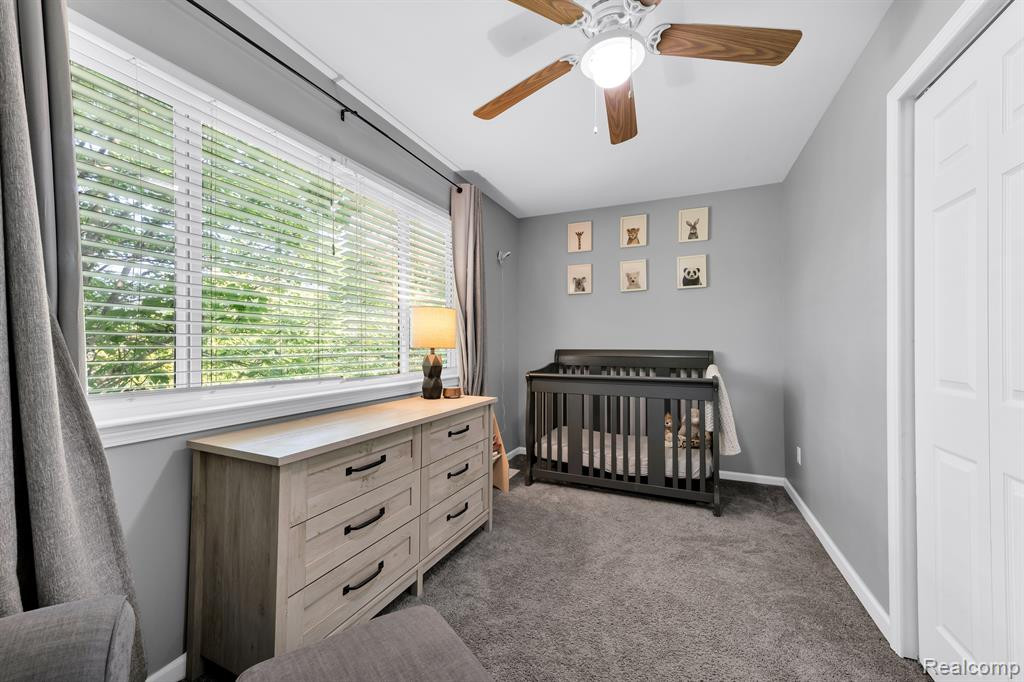 21015 GREENBRIAR Lane, South Lyon, MI 48178 — Photo 19