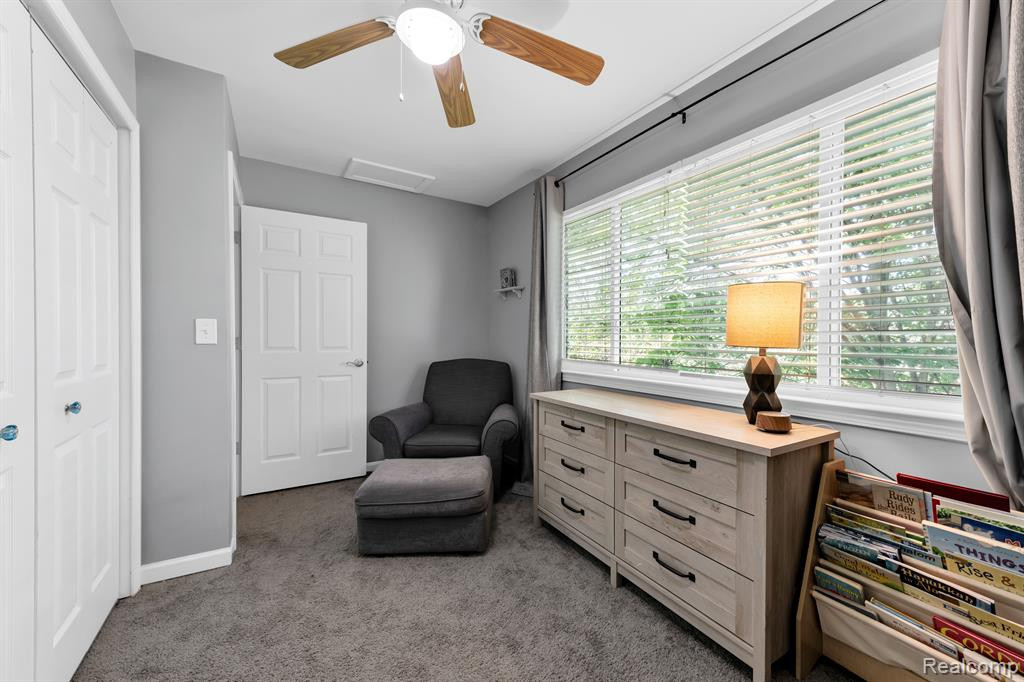 21015 GREENBRIAR Lane, South Lyon, MI 48178 — Photo 20