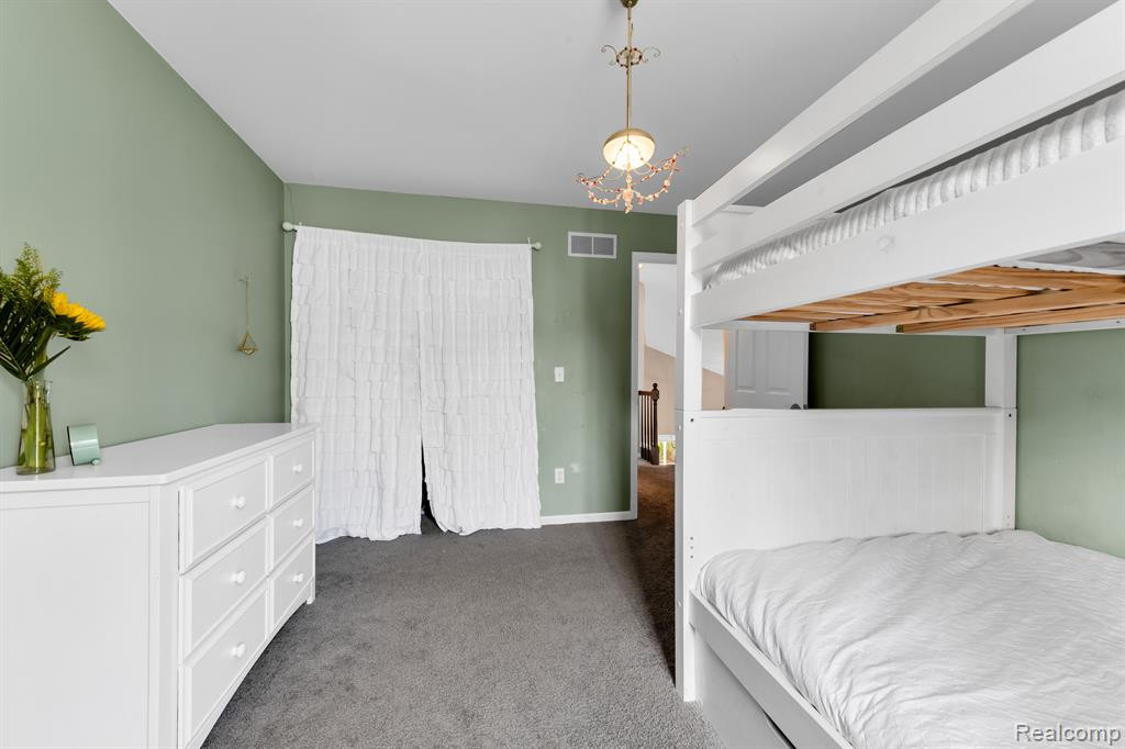 21015 GREENBRIAR Lane, South Lyon, MI 48178 — Photo 24