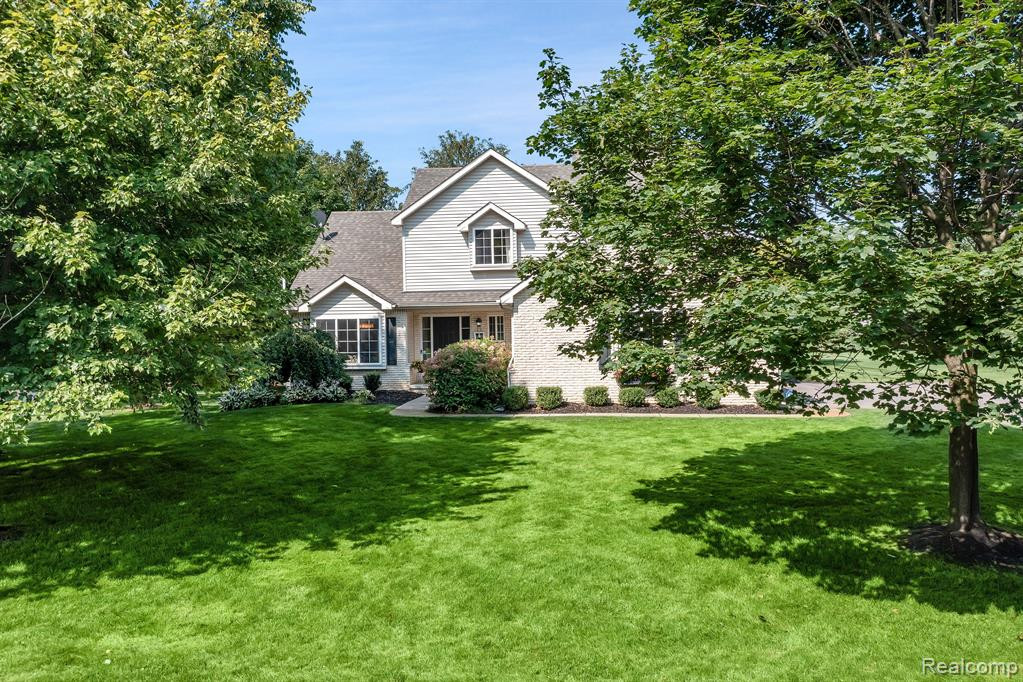 21015 GREENBRIAR Lane, South Lyon, MI 48178 — Photo 40