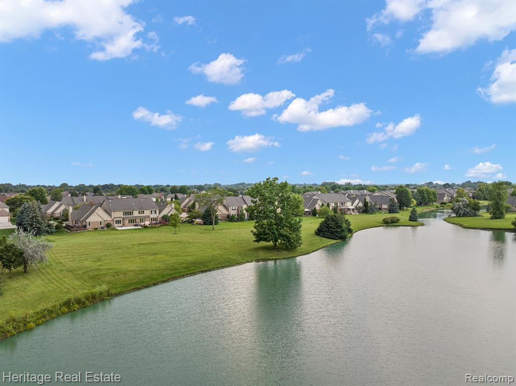 14872 STONEY BROOK Drive W, Shelby Twp, MI 48315 — Photo 3
