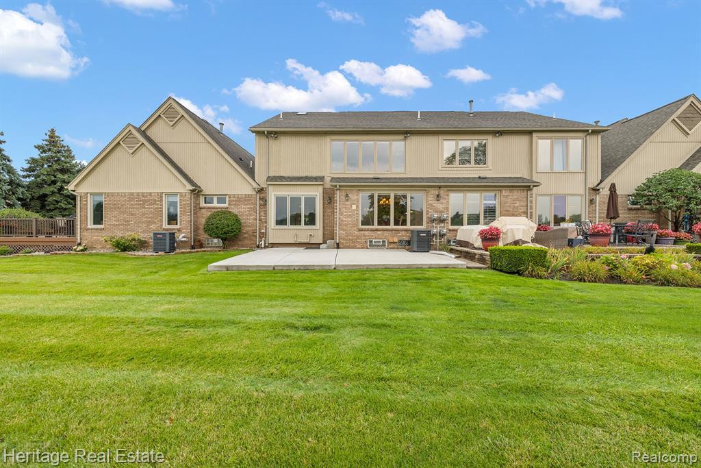 14872 STONEY BROOK Drive W, Shelby Twp, MI 48315 — Photo 4
