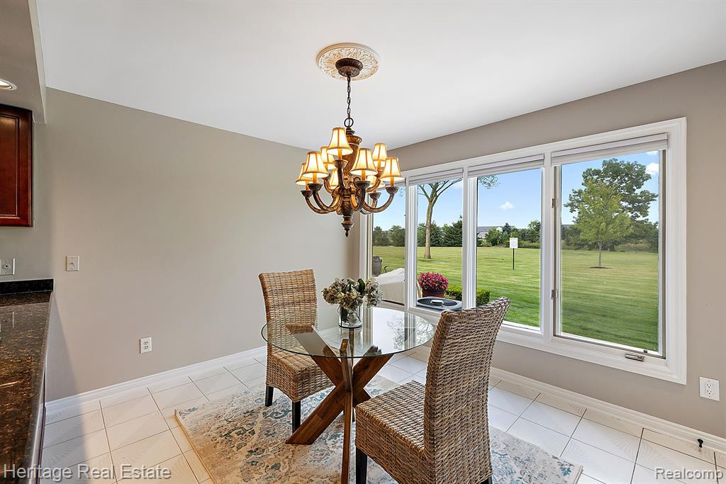 14872 STONEY BROOK Drive W, Shelby Twp, MI 48315 — Photo 13