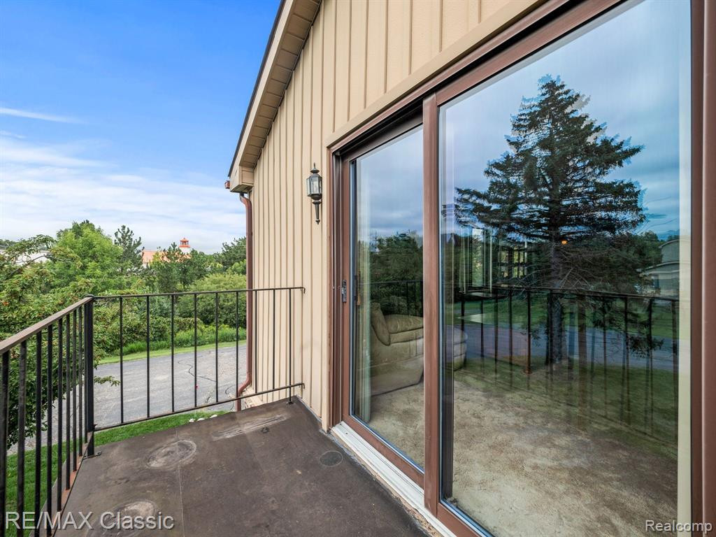 41512 BEDFORD Drive, Canton, MI 48187 — Photo 4