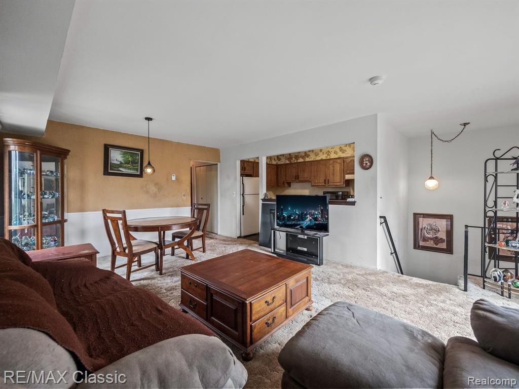 41512 BEDFORD Drive, Canton, MI 48187 — Photo 9