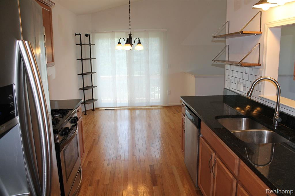 2004 RIVERSEDGE Drive, 80, Saline, MI 48176 — Photo 13