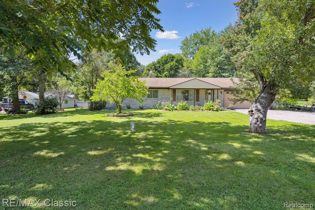 11940 POST Lane, South Lyon, MI 48178 — Photo 3