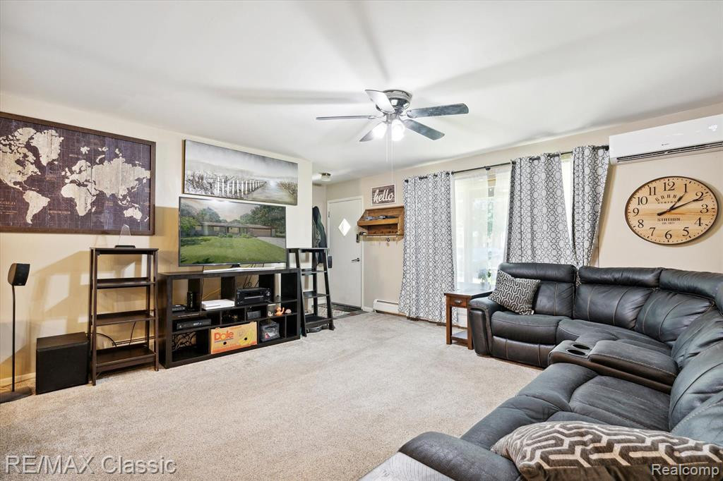 11940 POST Lane, South Lyon, MI 48178 — Photo 8