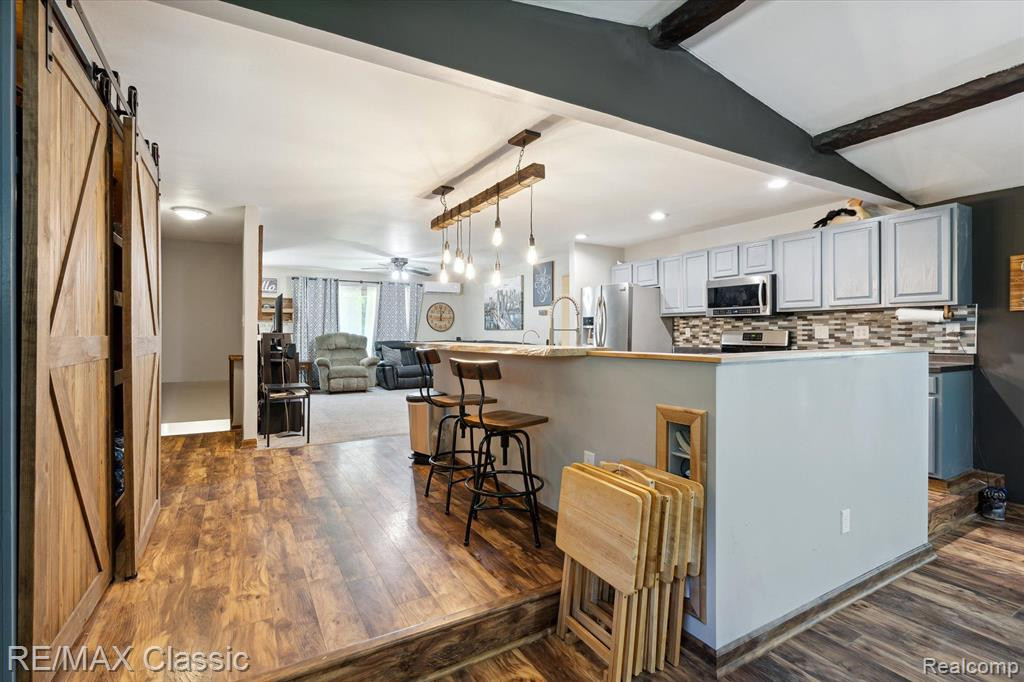 11940 POST Lane, South Lyon, MI 48178 — Photo 15