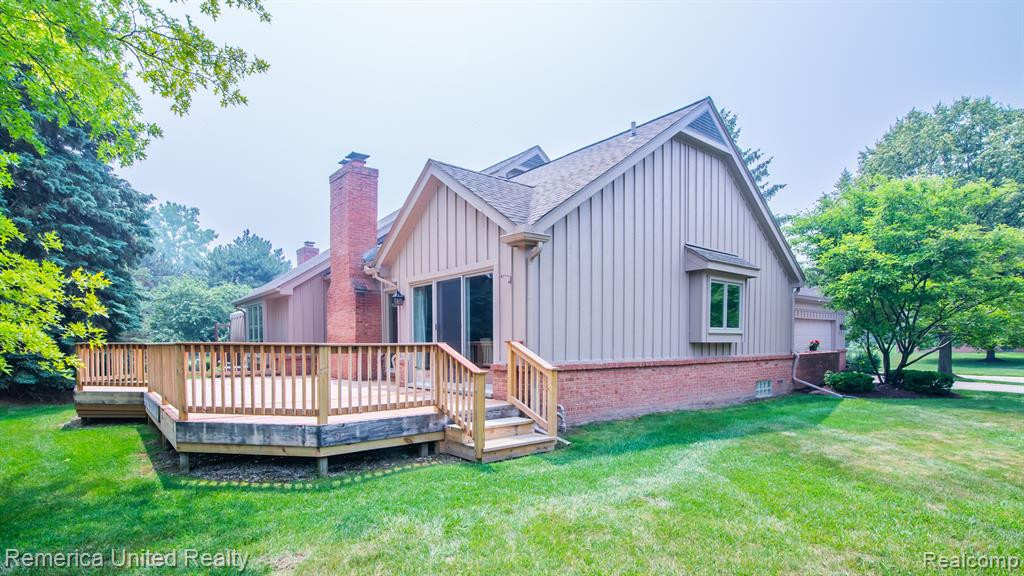 37681 Russett Drive, Farmington Hills, MI 48331 — Photo 6