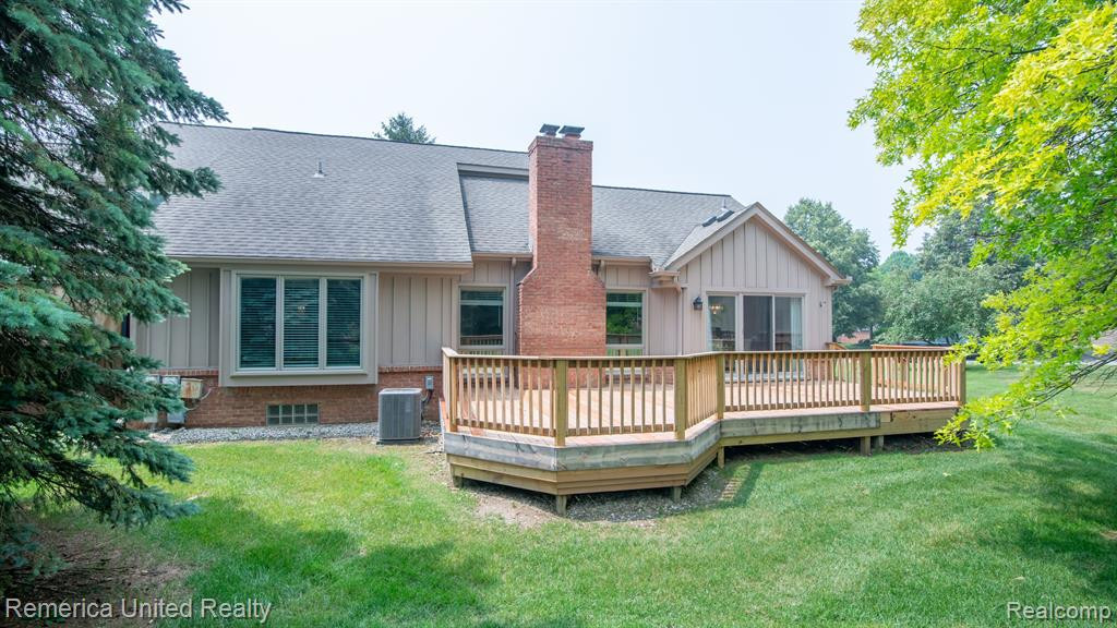37681 Russett Drive, Farmington Hills, MI 48331 — Photo 7