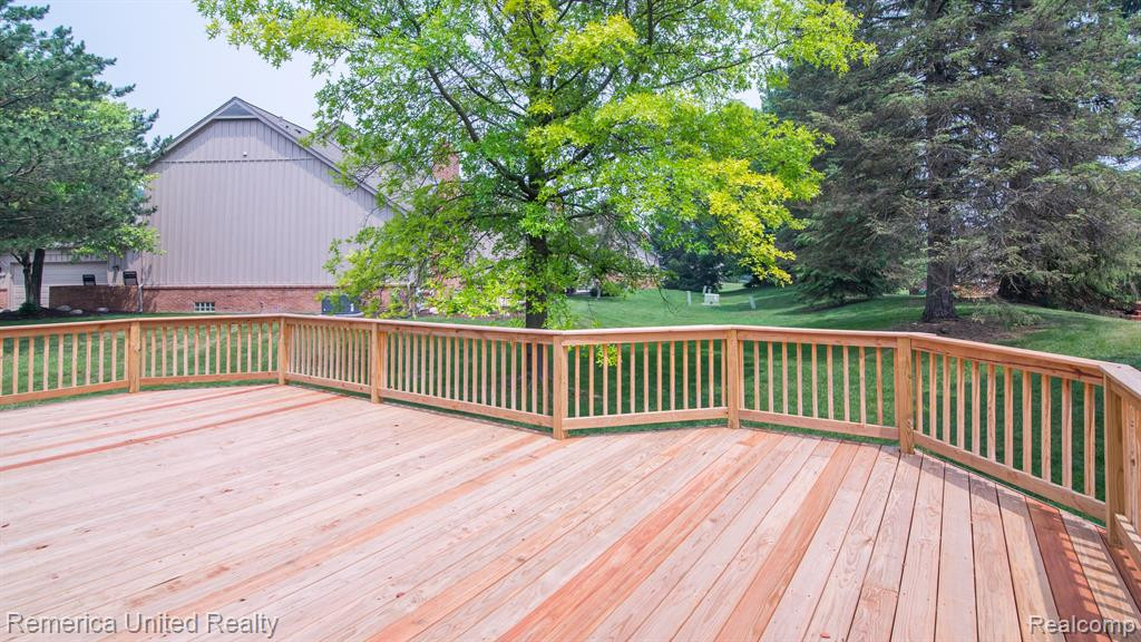 37681 Russett Drive, Farmington Hills, MI 48331 — Photo 10