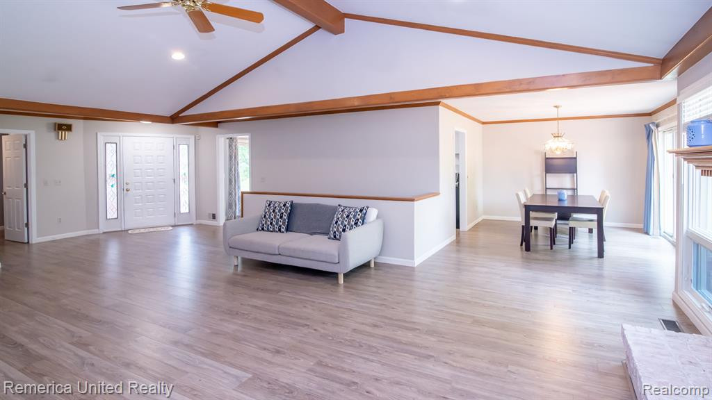 37681 Russett Drive, Farmington Hills, MI 48331 — Photo 40