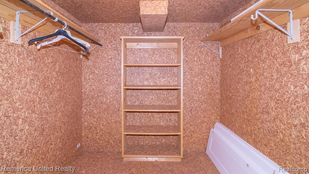 37681 Russett Drive, Farmington Hills, MI 48331 — Photo 60