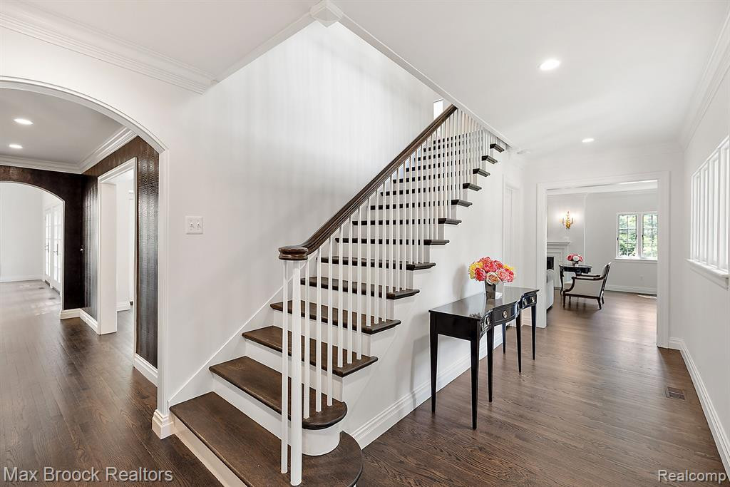 2105 WALLINGFORD Road, Ann Arbor, MI 48104 — Photo 4