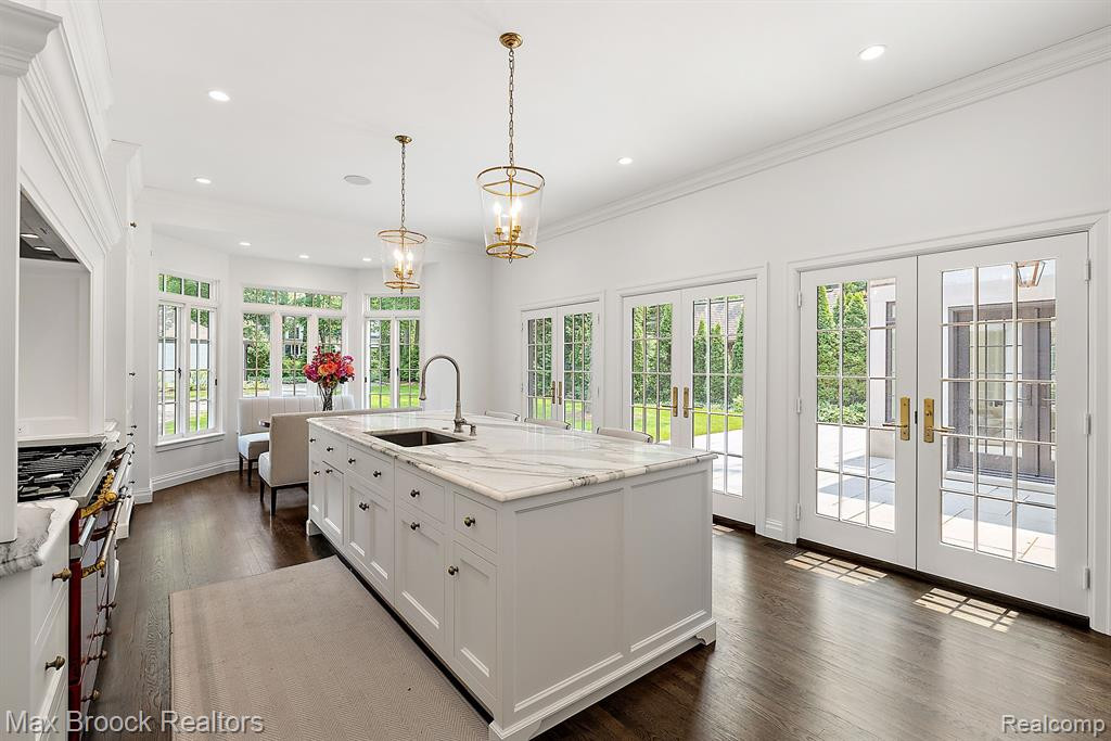 2105 WALLINGFORD Road, Ann Arbor, MI 48104 — Photo 14