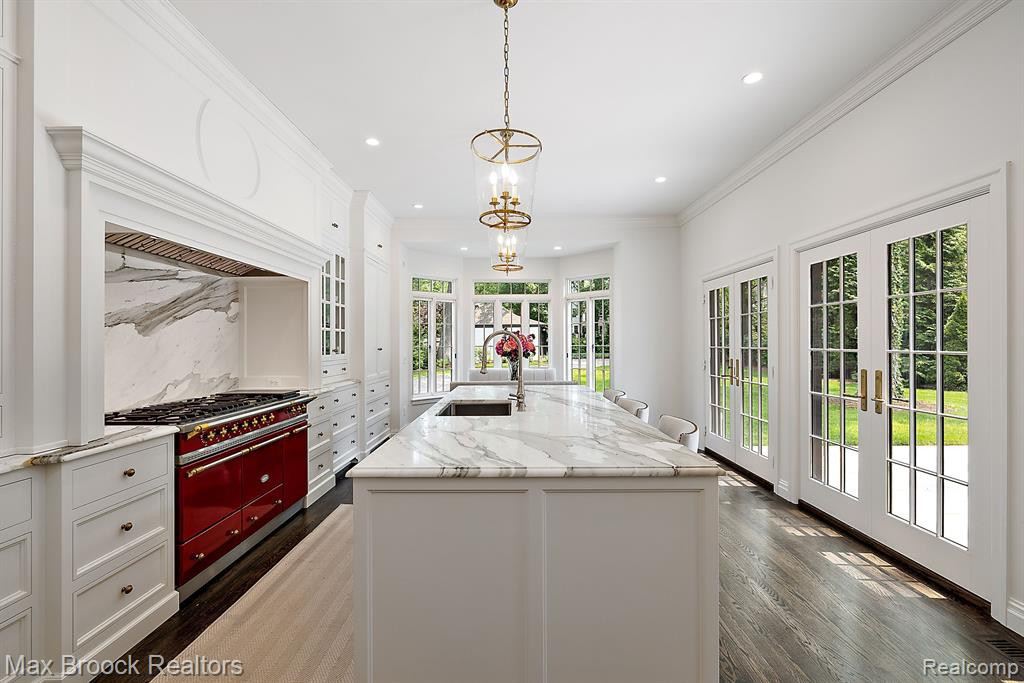 2105 WALLINGFORD Road, Ann Arbor, MI 48104 — Photo 19