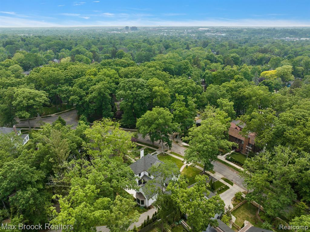2105 WALLINGFORD Road, Ann Arbor, MI 48104 — Photo 38