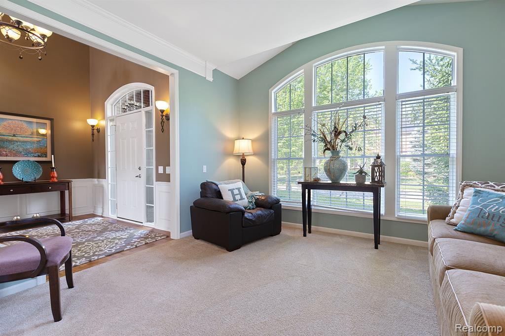 1352 COLONADE Court, Canton, MI 48187 — Photo 11