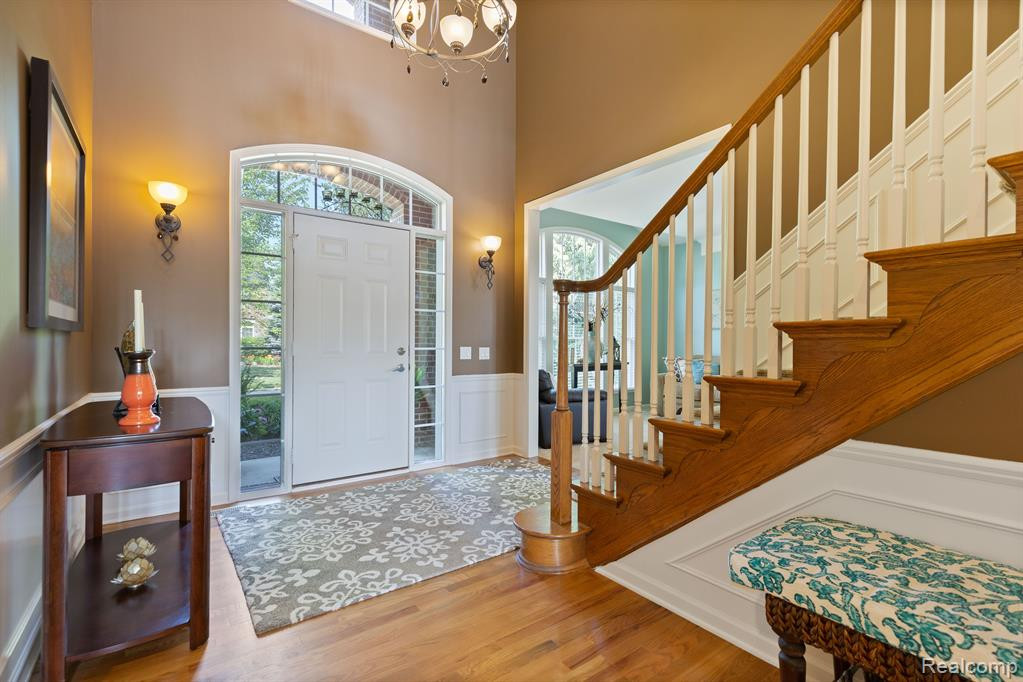 1352 COLONADE Court, Canton, MI 48187 — Photo 22