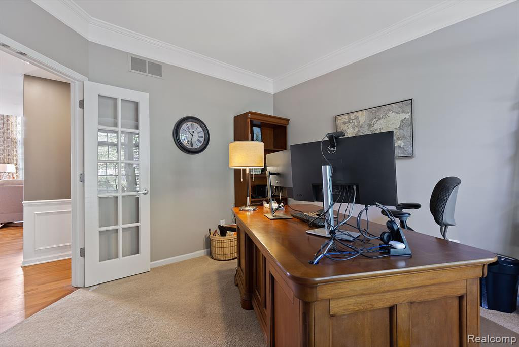 1352 COLONADE Court, Canton, MI 48187 — Photo 24