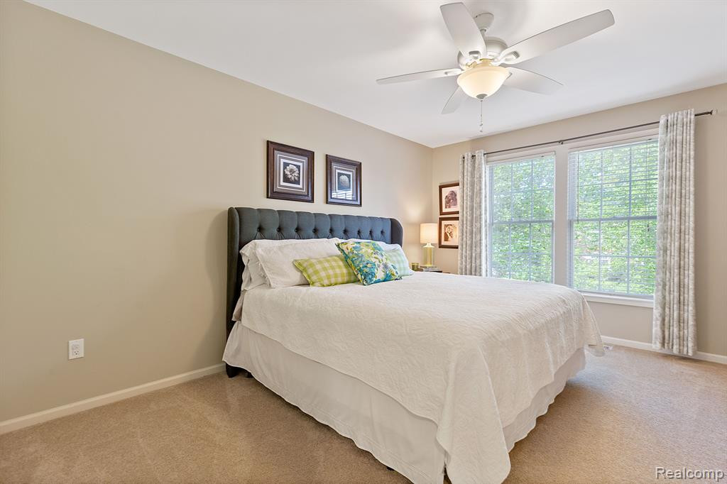 1352 COLONADE Court, Canton, MI 48187 — Photo 27