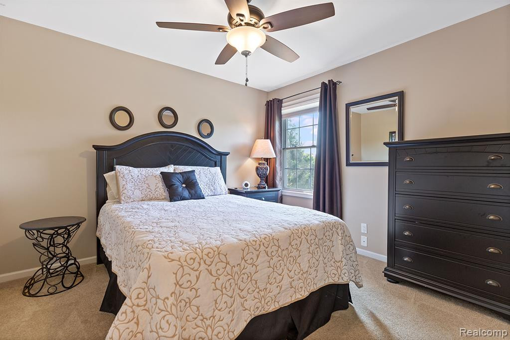 1352 COLONADE Court, Canton, MI 48187 — Photo 31