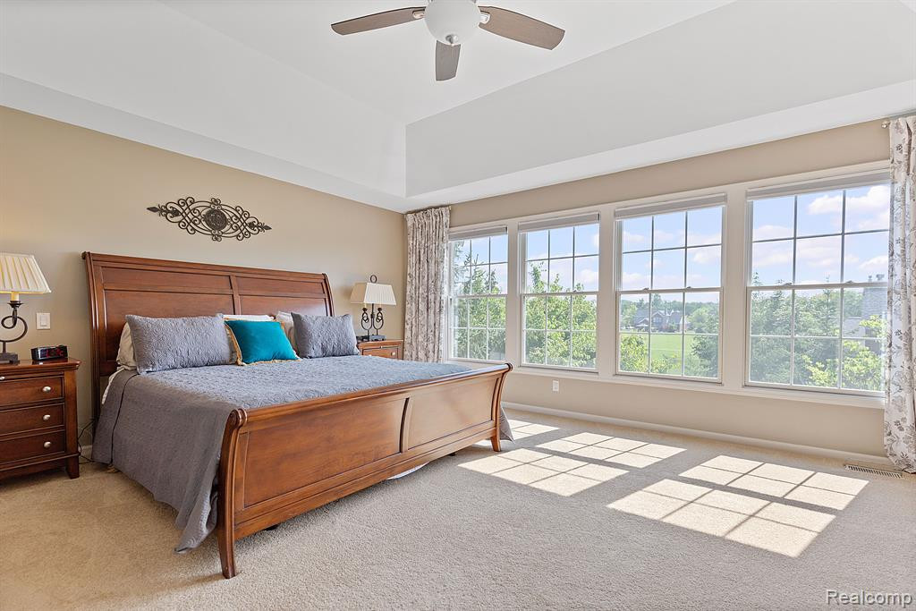 1352 COLONADE Court, Canton, MI 48187 — Photo 35