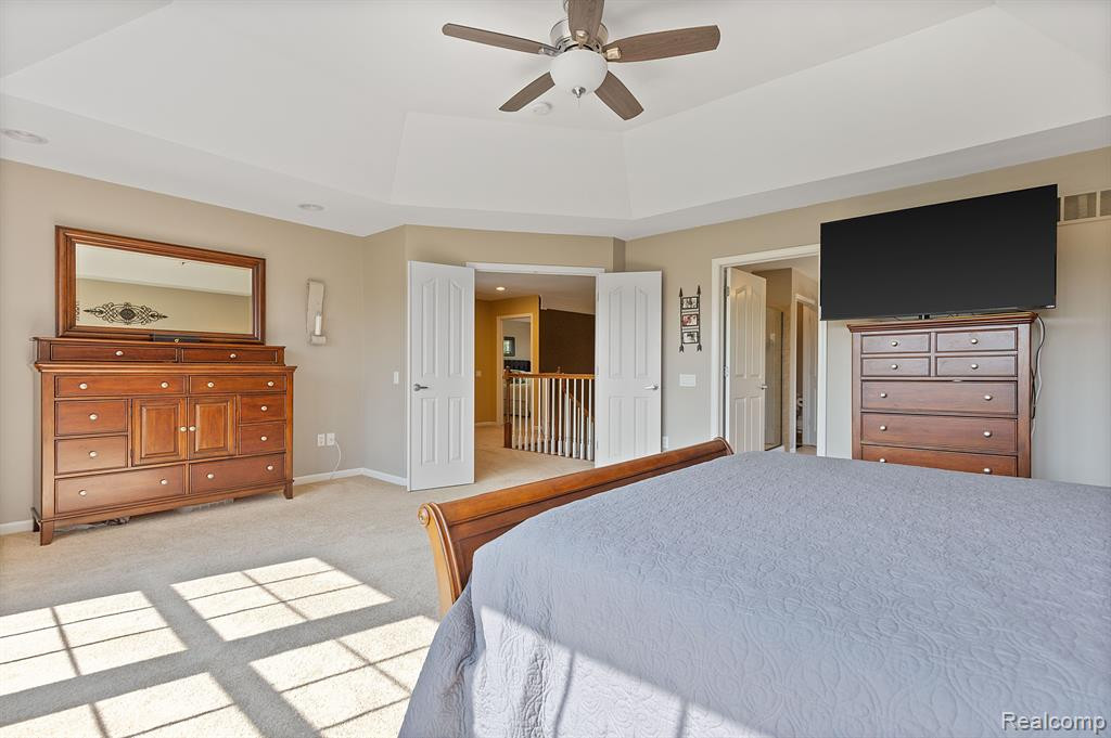 1352 COLONADE Court, Canton, MI 48187 — Photo 36