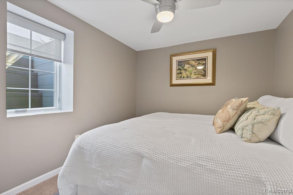1352 COLONADE Court, Canton, MI 48187 — Photo 42