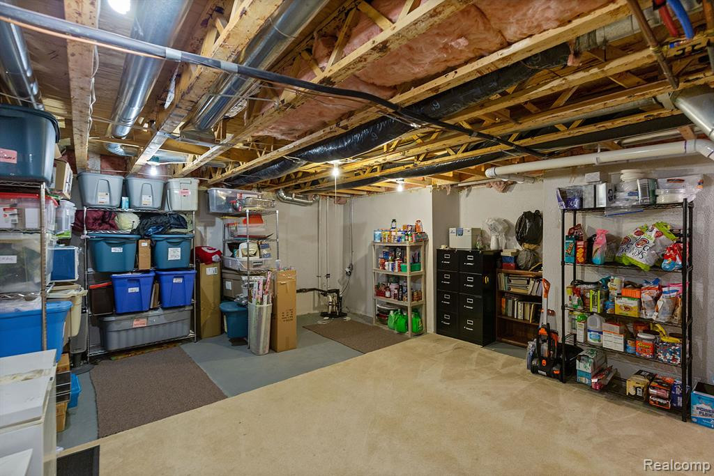 1352 COLONADE Court, Canton, MI 48187 — Photo 49