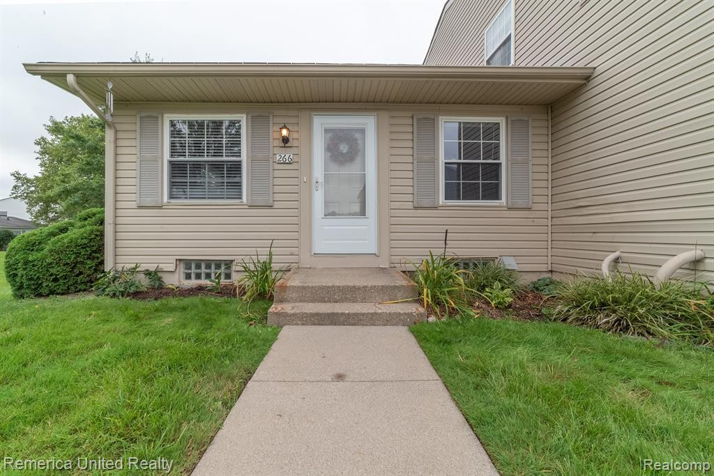 266 AQUEDUCT Drive, Walled Lake, MI 48390 — front exterior