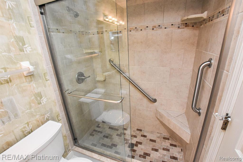1025 ELMWOOD Drive, Brighton, MI 48116 — Photo 30