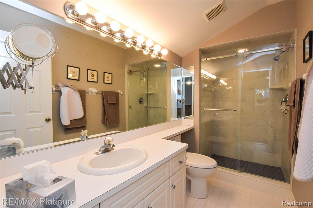 1025 ELMWOOD Drive, Brighton, MI 48116 — Photo 36