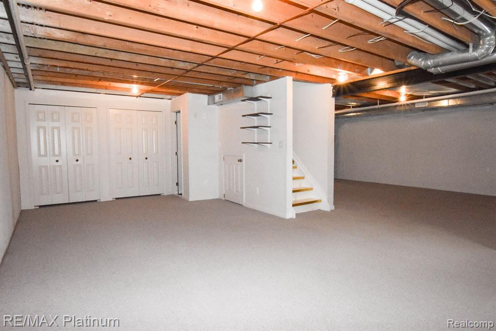 1025 ELMWOOD Drive, Brighton, MI 48116 — Photo 40