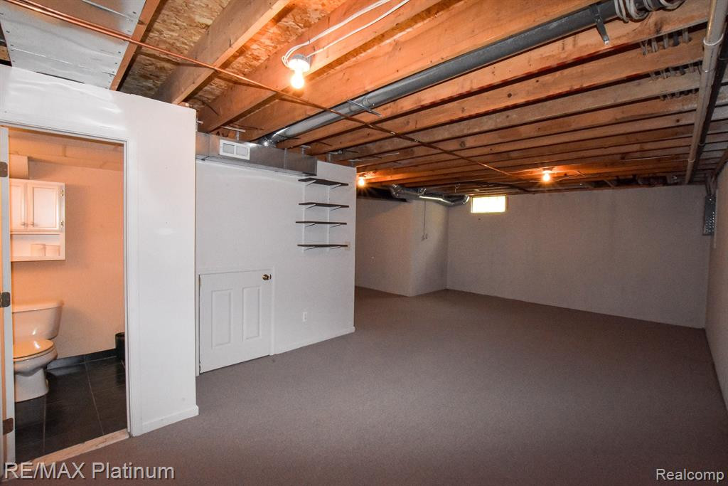 1025 ELMWOOD Drive, Brighton, MI 48116 — Photo 41