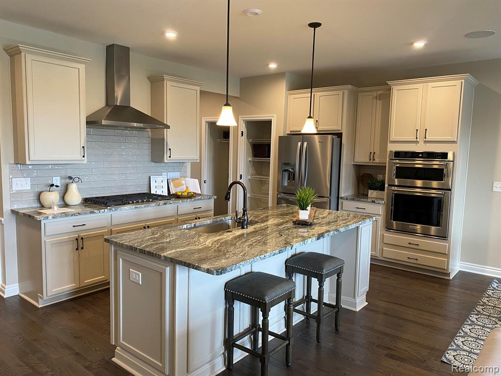 40055 Premier Drive, Plymouth, MI 48170 — Photo 3