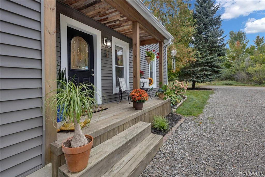 30 POWELL Street, Oxford, MI 48371 — Photo 3