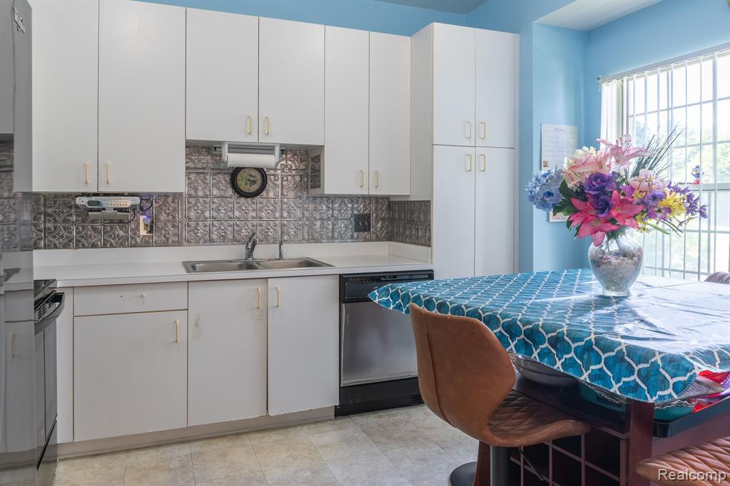 41613 BLAIR Drive, Novi, MI 48377 — Photo 4