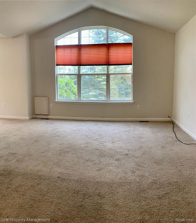 16833 HAWICK Lane, 5, Romulus, MI 48174 — Photo 2